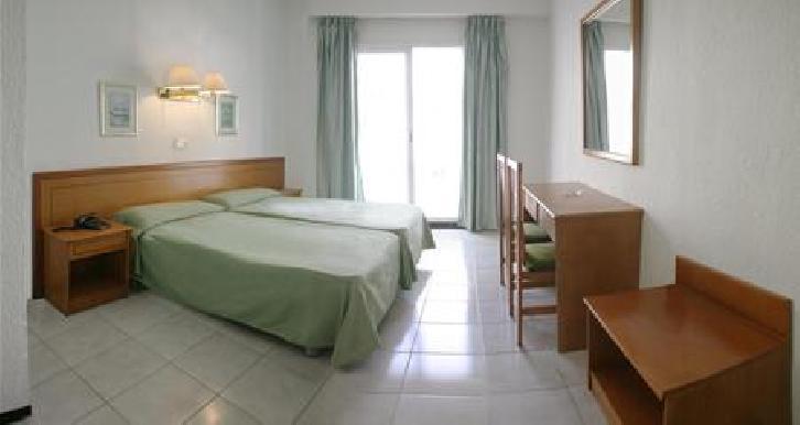 Hotel Ondina El Arenal  Bagian luar foto